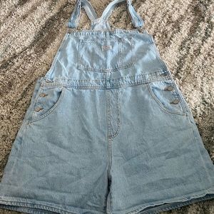 Levi’s overalls